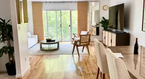 Stylish Evergreen Apartment By Newark Airport - Image 2