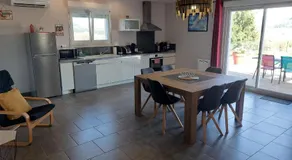 Entre Lacs Et Montagnes , Maison 3 chambres, terrain, lits préparés, parking et ménage inclus, accès autonome possible à toute heure - Image 3