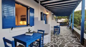 Helen's Minimal Studios & Apartments - Image 5