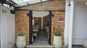 Freyja Hostal Boutique - Café Bistró - Image 4