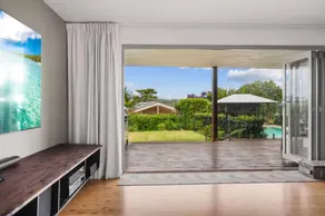 Luxury Escape - Entire Home - Image 5