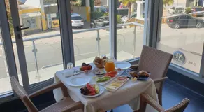 Hotel Nais Beach - Image 5