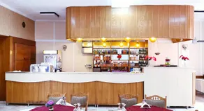 Hotel Muncel Băile Felix - Image 2