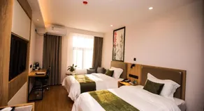 GreenTree Inn Qingdao Huangdao District Jinshatan Road Jinshatan Hotel - Image 4