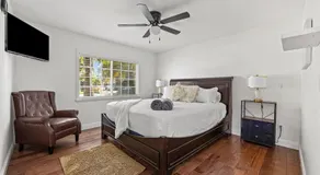 Coastal Home Near UCSB & Airport, Hot Tub, King Beds, Fast Wifi, Sleeps 6 - Image 2
