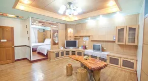 Dons Young Homestay - Image 2
