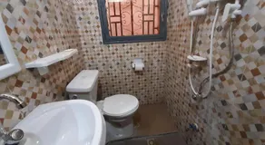 Villa Chambre B climatisée douche Cuisine salon - Image 2