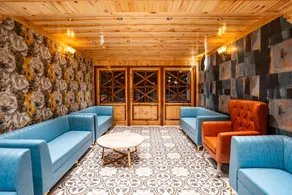 Golden Oak  Hotel And Restaurant - Image 3