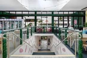 Tequila Sunrise Hostel Surfers Paradise - Image 3