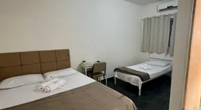 Art Hotel - Image 2