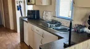 Kingfisher Caravan Platinum and Silver - Image 4