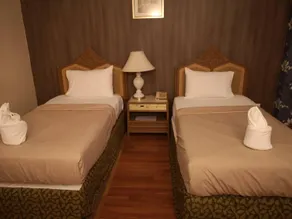 Lert Thani Hotel - Image 3