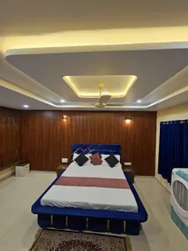 Hotel Bombay Regency - Image 2