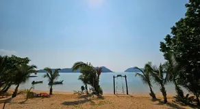 Laem Tukkata beach Koh Mak - Image 5