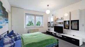 Charmante maison conviviale et familiale avec barbecue, jardin et terrasse | Vue jardin - Image 2