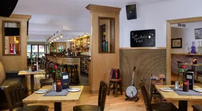 Coachmans Townhouse Hotel - Image 3