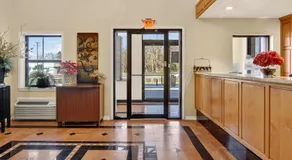 12 Oaks Hotel - Image 4