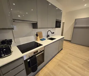 Finchley Stylish 1-Bed | Great Location - Image 3