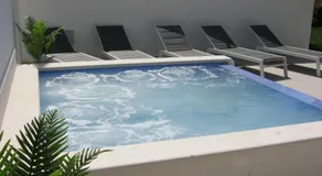 Wohnung in Kaštel Sucurac mit Meerblick - Image 2