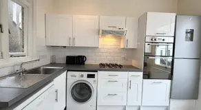 Spacious 3 bedroom Maisonette in Pimlico - Image 5