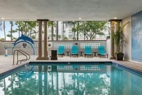 Peacock Suites - Image 2