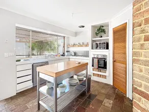 Comfortable 3-Bed Home in Marangaroo - Image 3