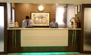 Hotel Green Acres - Image 5