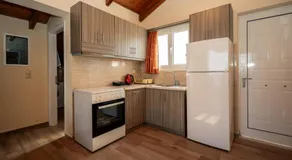 Vikos Seaside Apartments - Image 3