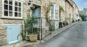 Browns Lane - Image 4
