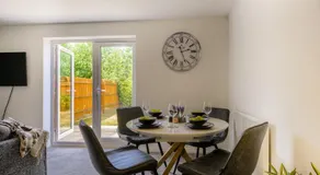 NEW! Private Driveway, Spacious, 2 Bathroom, Fast WiFi - Image 5
