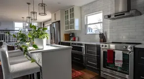 Modern Luxury Family Getaway Near Beach Casinos - Image 3