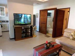 Peaceful 1-bedroom home in private residence - Image 2