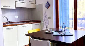 Sunlight Apartment - Image 5