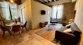 Le Donjon de Lily - Cœur de La Cité Médiévale - Image 3