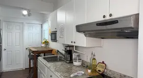 Cozy Private bedrooms Kitchen Wifi - Image 3