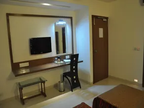 Hotel Happiness - Image 2