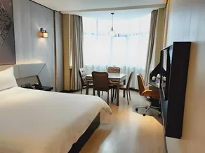 IU Hotel Xinyu Fenyi Mall - Image 3