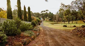 Country Cottage in Town - Image 5