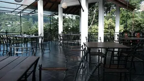 Sangrilla Holiday Resort - Image 2