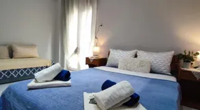 Little Hause - Image 2