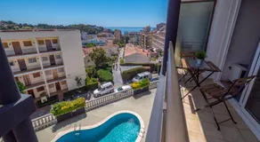 Apartamentos AR Melrose Place - Image 2