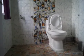 SEEMA HOME STAY - 4 ROOMED HOUSE - Image 3