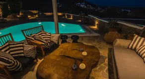 MV Serenity Villa - Image 2