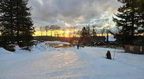 Sunset Cottage Motel - Image 5