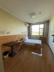 Li Zi Express Hotel - Image 5
