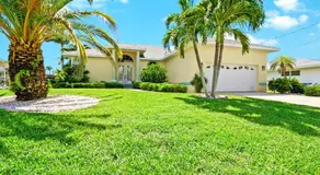 Quiet and relaxing waterfront paradise with direct access to the Gulf of Mexico, Villa Just for Sun - Image 2