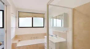 37 Coastal Court Bush Retreat By the Sea - Image 2