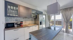 Holiday House Rhapsody - Image 5