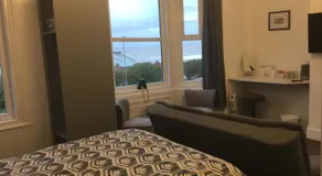 Ashburnam Guest House - Image 2
