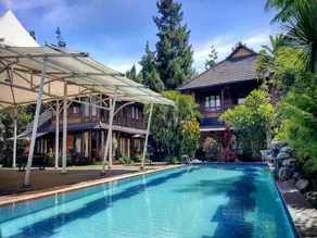 Villa Gardenia Bandung - Image 3